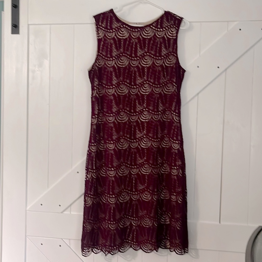 XL Maroon lace dress with tan underlay. Sheath style dress- Very stretchy.